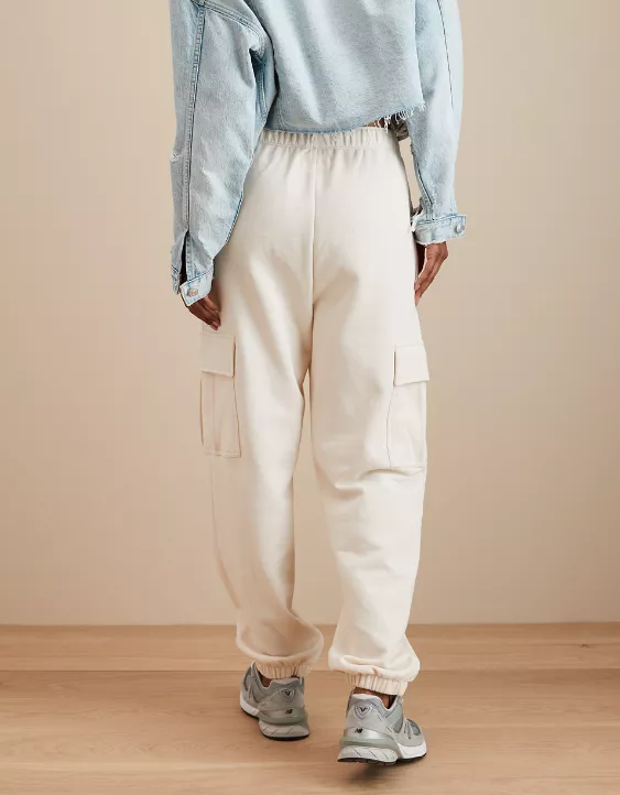 AE Fleece Baggy Cargo Jogger 2 AE Fleece Baggy Cargo Jogger - Image 2