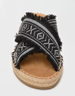 Minnetonka Women's Pepper Sandal -Aeri Clothing Shop 7413 1180 001 d1